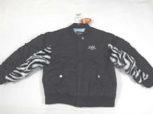 모피전환 LOGO자수짧은길이폴리 에스테르자켓